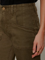 Load image into Gallery viewer, Retreat Crop Pant
