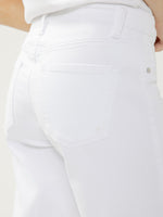 Load image into Gallery viewer, Suki Wide Crop - White
