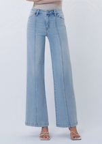 Load image into Gallery viewer, Delightful WL Jeans with Seam

