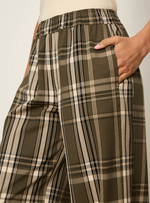 Load image into Gallery viewer, Linden Plaid Balloon Pant
