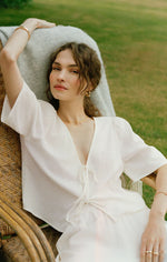 Load image into Gallery viewer, La Belle Linen Cropped Top
