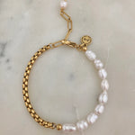 Load image into Gallery viewer, Pearls Bracelet
