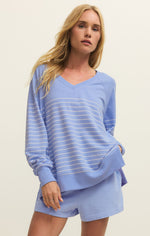 Load image into Gallery viewer, Weekender Stripe V-Neck - Barcelona Blue
