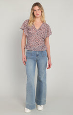 Load image into Gallery viewer, Petals Printed Blouse
