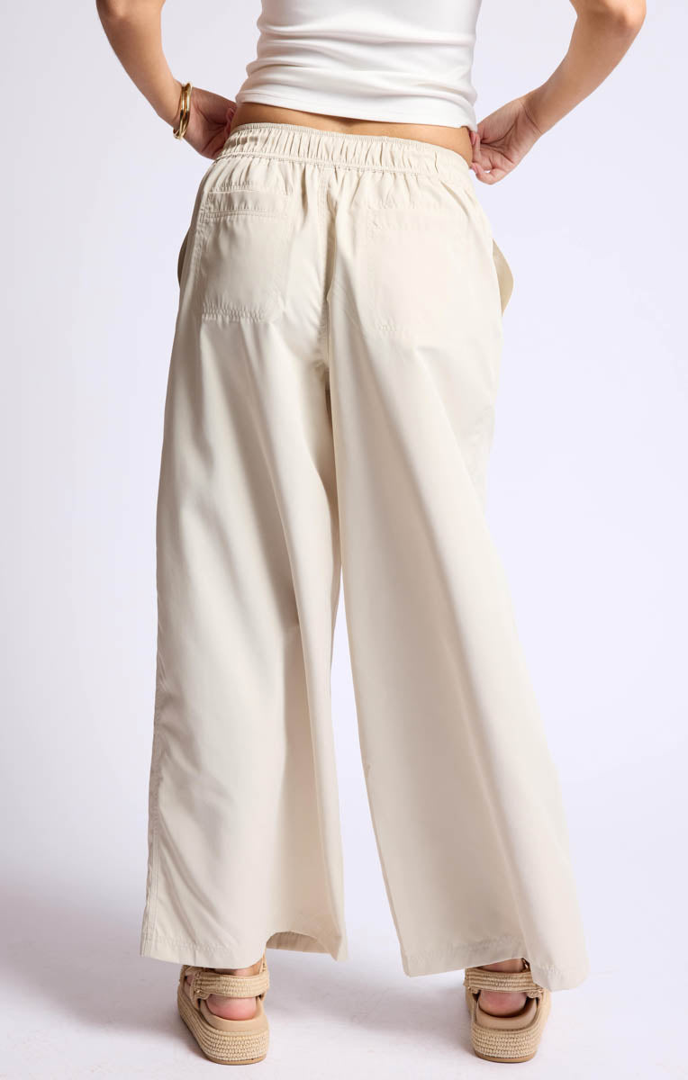 Fresh Face Windbreaker Pants