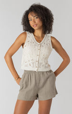Load image into Gallery viewer, Molly Mid-Rise Shorts
