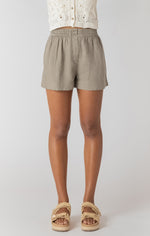 Load image into Gallery viewer, Molly Mid-Rise Shorts
