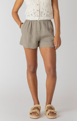 Load image into Gallery viewer, Molly Mid-Rise Shorts
